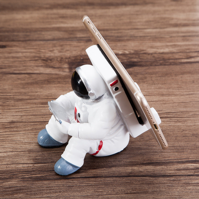 Space-Friendly: Astronaut Mobile Phone Stand